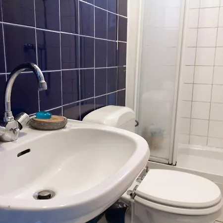 Charming Bright Appt Near Buttes Chaumont Appartamento Parigi